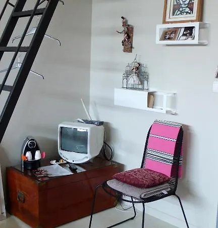 Nocleg ze śniadaniem D'hotes Le Poteau Rose *