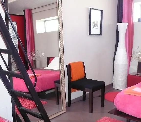 D'hotes Le Poteau Rose Bed and breakfast